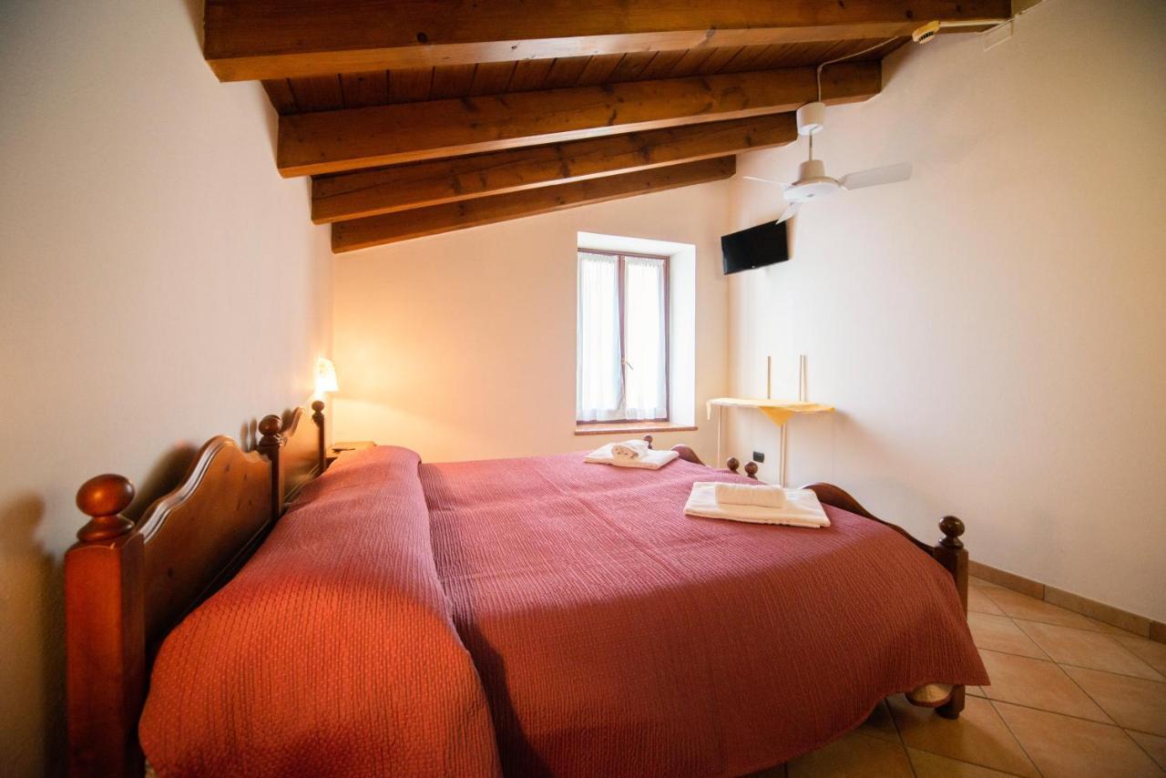 Albergo Al Platano Caprino Veronese Dış mekan fotoğraf